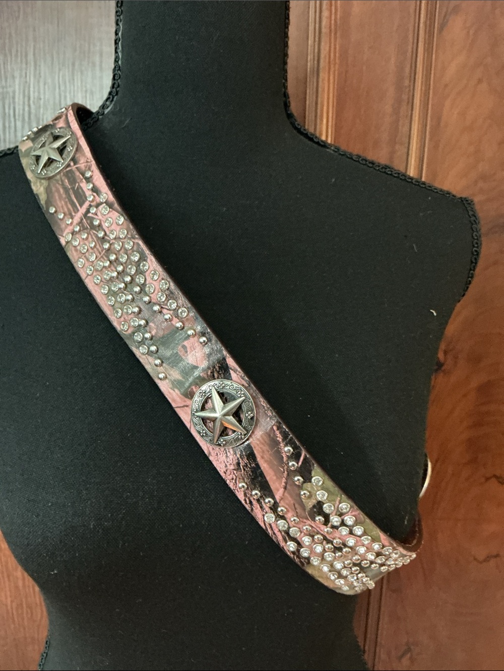 Montana West Pink and Silver Studded Western Leather Belt with Star Conchos - Picture 3 of 8